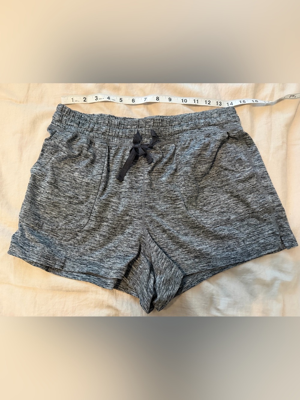 Velocity 2.5” Heather Gray Athletic Shorts with Drawstring & Pockets - L